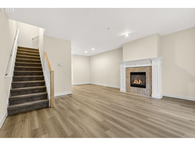 7872 Sw 31ST Ave 11, Portland, OR 97219