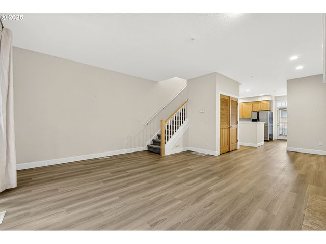 7872 Sw 31ST Ave 11, Portland, OR 97219