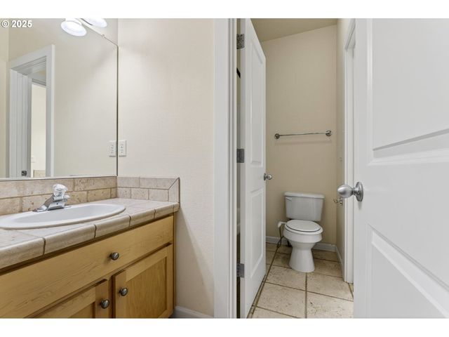 7872 Sw 31ST Ave 11, Portland, OR 97219