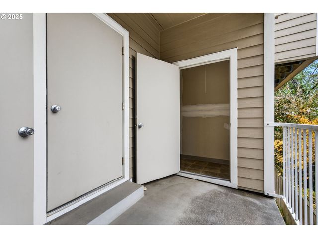 7872 Sw 31ST Ave 11, Portland, OR 97219