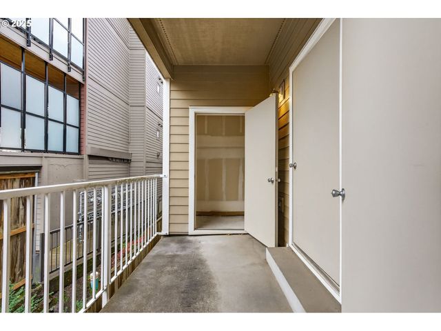 7872 Sw 31ST Ave 11, Portland, OR 97219