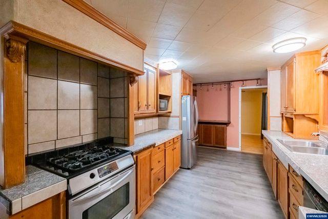 1610 NW Highland Dr, Corvallis, OR 97330