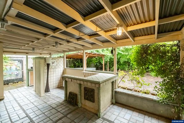 1610 NW Highland Dr, Corvallis, OR 97330