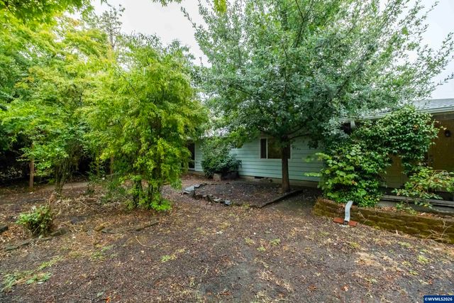 1610 NW Highland Dr, Corvallis, OR 97330