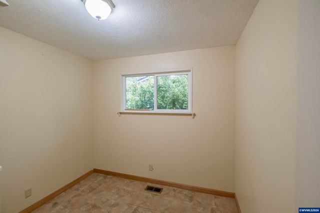 1610 NW Highland Dr, Corvallis, OR 97330