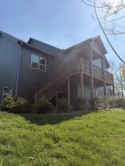 157 Lena Loop, Burns, TN 37029