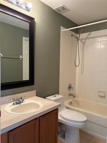 8914 IRON OAK, Tampa, FL 33647