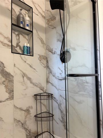 8914 IRON OAK, Tampa, FL 33647