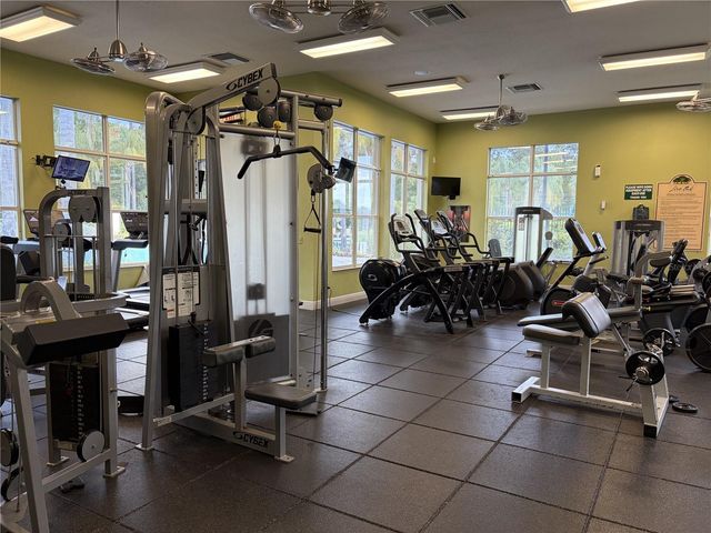 8914 IRON OAK, Tampa, FL 33647