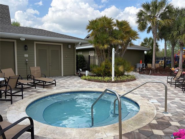 8914 IRON OAK, Tampa, FL 33647