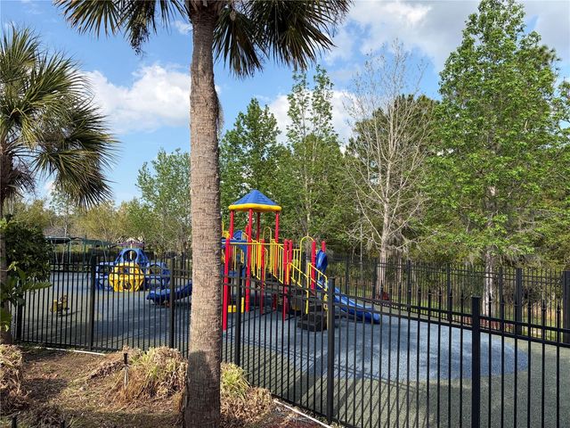 8914 IRON OAK, Tampa, FL 33647