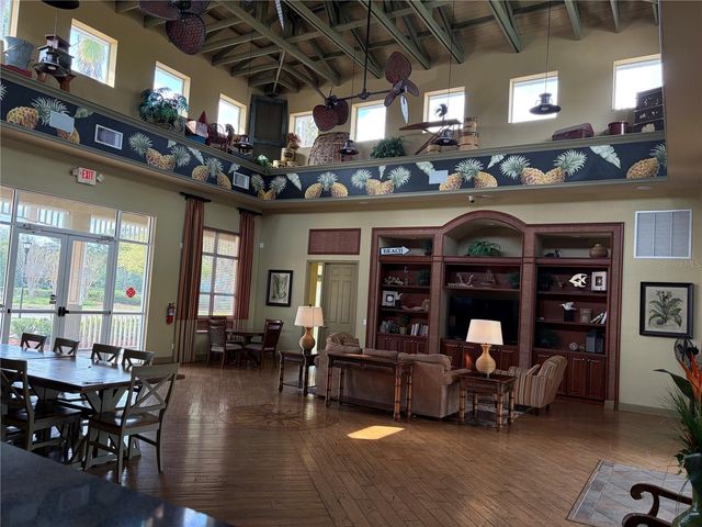 8914 IRON OAK, Tampa, FL 33647