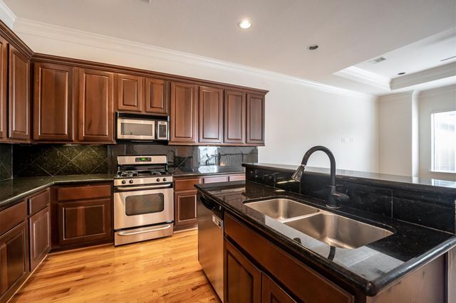 308 Grove Street, Houston, TX 77020