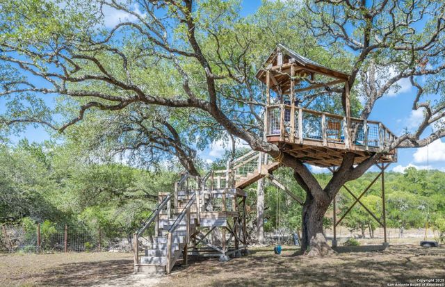 10020 Autumn Wood, Spring Branch, TX 78070