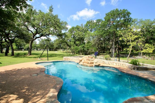 10020 Autumn Wood, Spring Branch, TX 78070