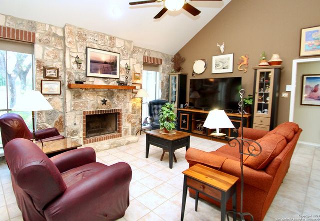 10020 Autumn Wood, Spring Branch, TX 78070