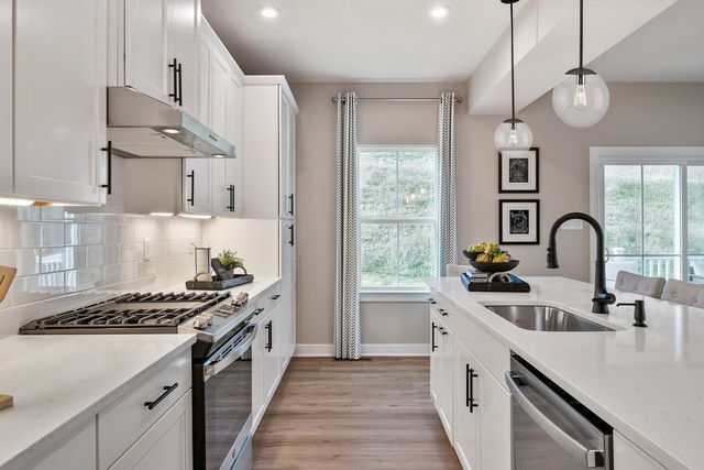 2718 Sunnyside School Drive, Hendersonville, TN 37075