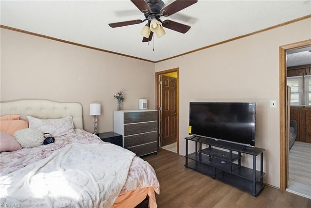 2335 Crestview Way, Winston-salem, NC 27103