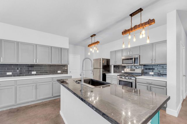 18125 Ryegate DR, Manor, TX 78653