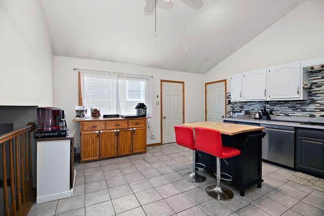 12214 Maple Avenue, Blue Island, IL 60406