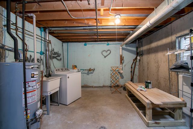 12214 Maple Avenue, Blue Island, IL 60406