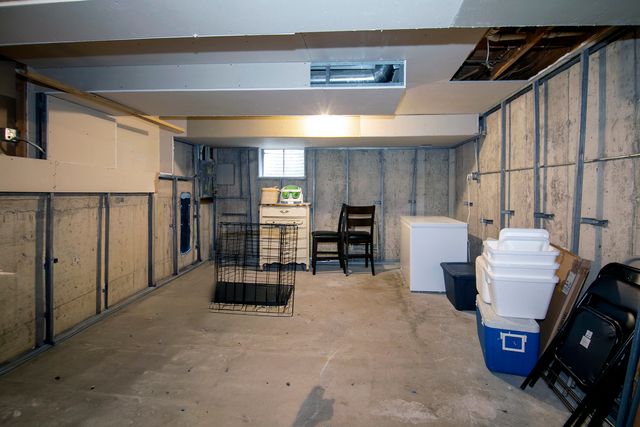 12214 Maple Avenue, Blue Island, IL 60406