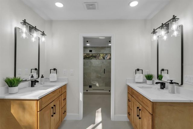 1870 KING EDWARD DRIVE, Kissimmee, FL 34744