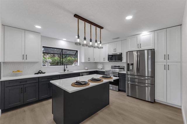 1870 KING EDWARD DRIVE, Kissimmee, FL 34744