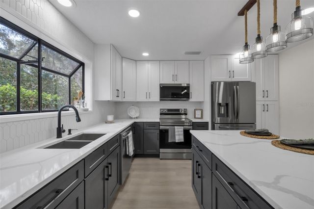 1870 KING EDWARD DRIVE, Kissimmee, FL 34744