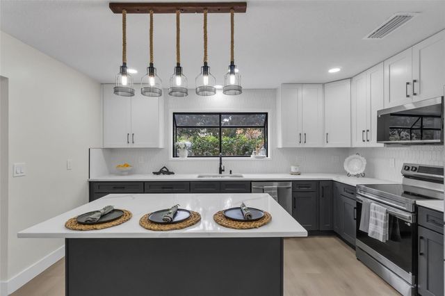 1870 KING EDWARD DRIVE, Kissimmee, FL 34744