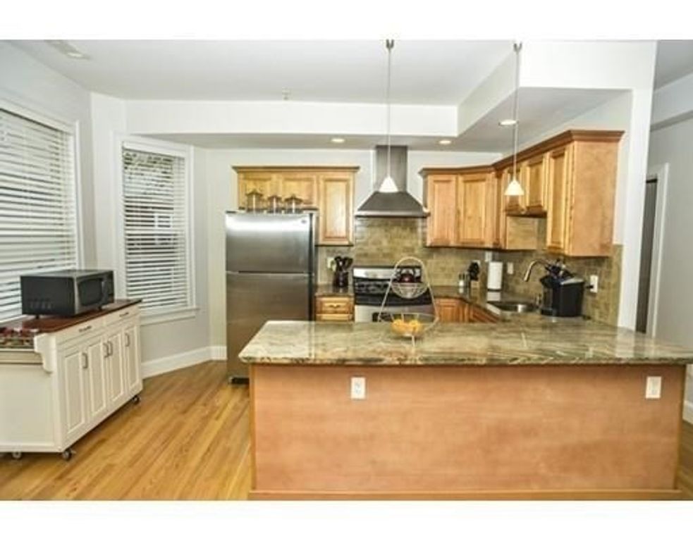 25 Aldrich 25, Somerville, MA 02145