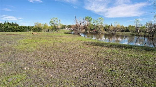 5631 Hillcrest Drive, Farmersville, TX 75442