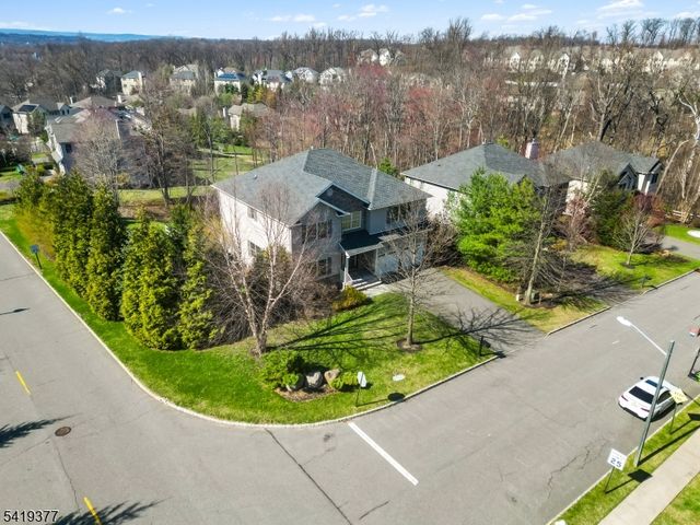 2 Himsl Ct, West Orange Twp., NJ 07052