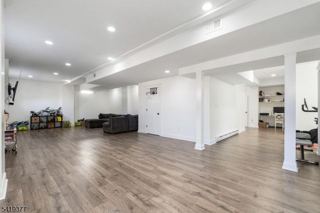 2 Himsl Ct, West Orange Twp., NJ 07052