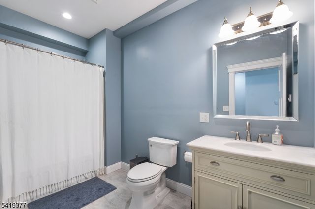 2 Himsl Ct, West Orange Twp., NJ 07052