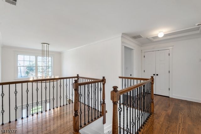 2 Himsl Ct, West Orange Twp., NJ 07052