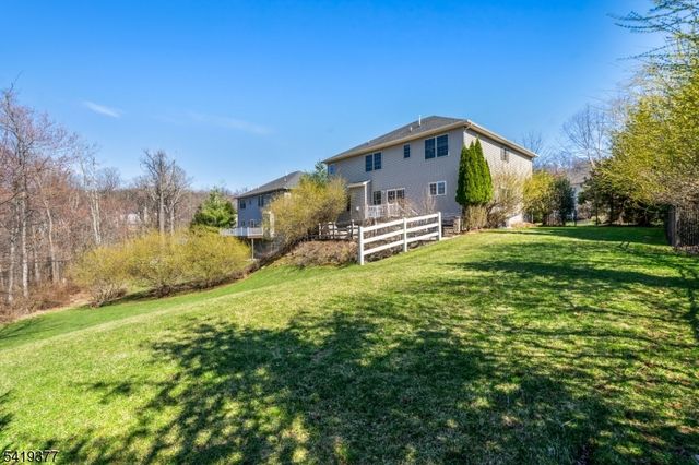 2 Himsl Ct, West Orange Twp., NJ 07052