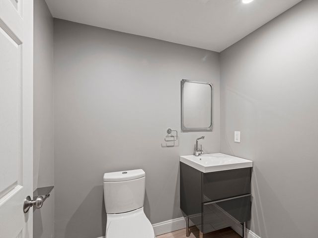 85 Brainerd Rd TH7, Boston, MA 02134