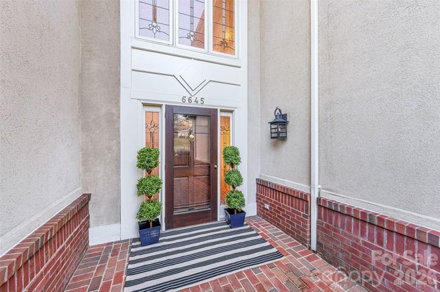 6645 Gaywind Drive, Charlotte, NC 28226