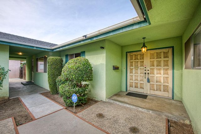 1461 Windsor Drive, Kingsburg, CA 93631