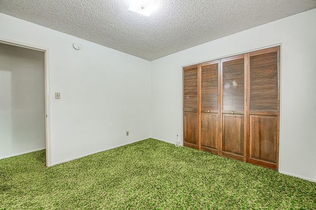 1461 Windsor Drive, Kingsburg, CA 93631