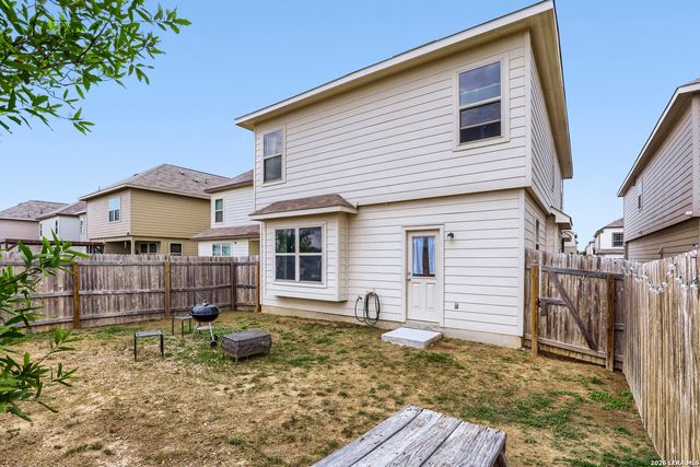 10542 Green Lake Dr, San Antonio, TX 78223