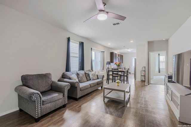 10542 Green Lake Dr, San Antonio, TX 78223