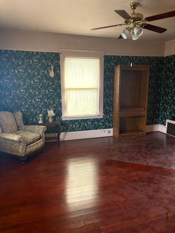 1401 N San Joaquin St, Stockton, CA 95202