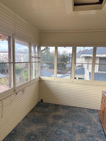 1401 N San Joaquin St, Stockton, CA 95202