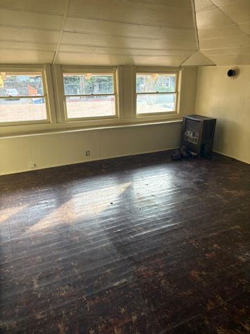 1401 N San Joaquin St, Stockton, CA 95202