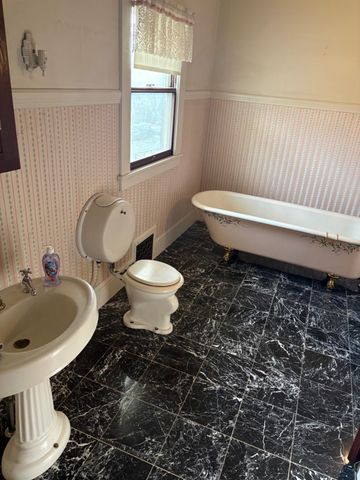 1401 N San Joaquin St, Stockton, CA 95202