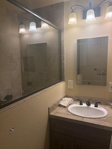 1401 N San Joaquin St, Stockton, CA 95202