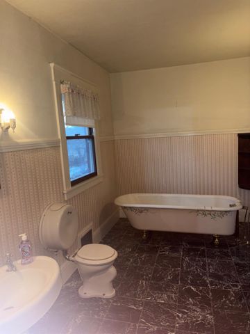 1401 N San Joaquin St, Stockton, CA 95202