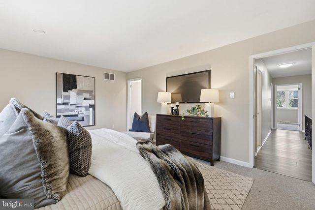 1313 DELMONT AVE, Havertown, PA 19083